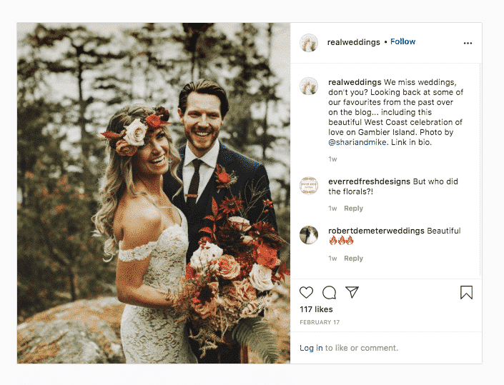 Vraie photo de mariage de couple avec lien de bouquet dans la bio
