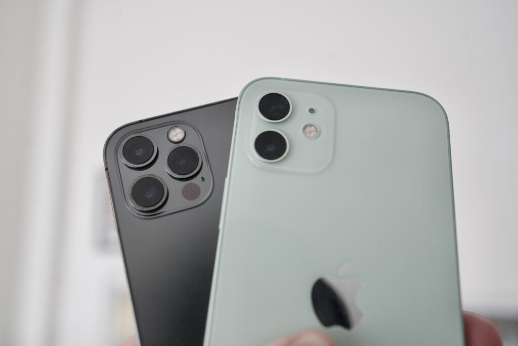 iPhone 12 vs iPhone 12 Pro : Comparaison de l'appareil photo arrière