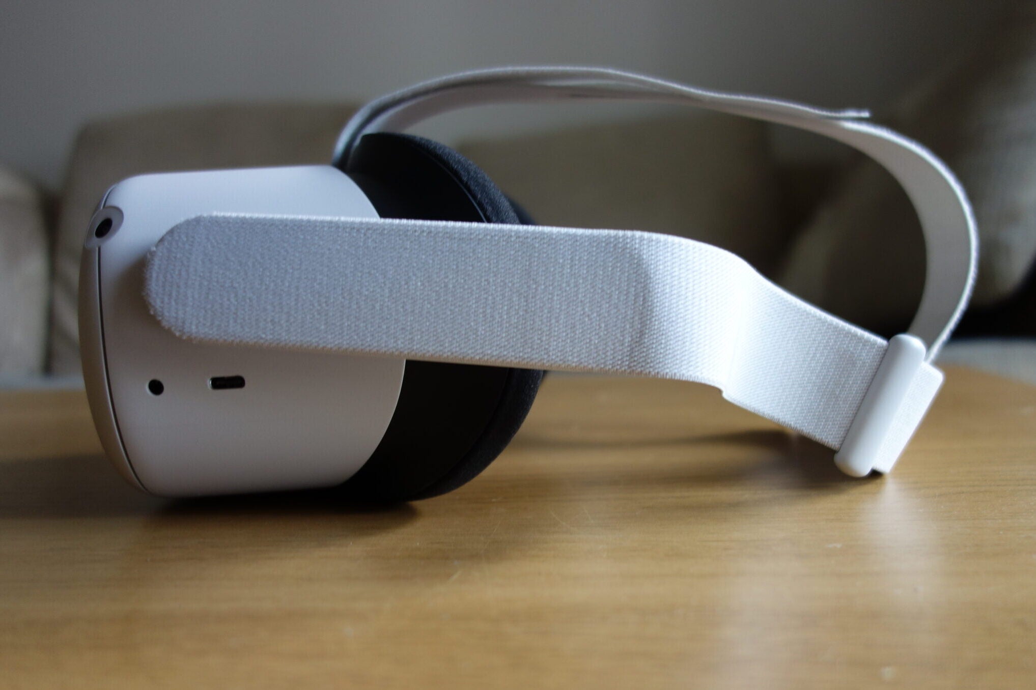 oculus quest 2 или playstation vr