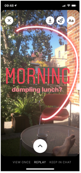 Photo de la terrasse sur Instagram Threads avec le texte : "MORNING. Dumpling lunch ?"