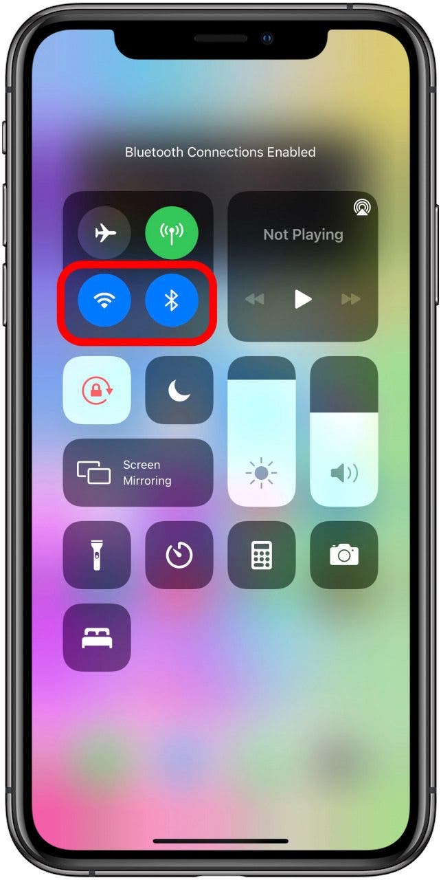 Appuyez sur les boutons Wi-Fi et Bluetooth pour les activer ;  ils deviendront bleus.