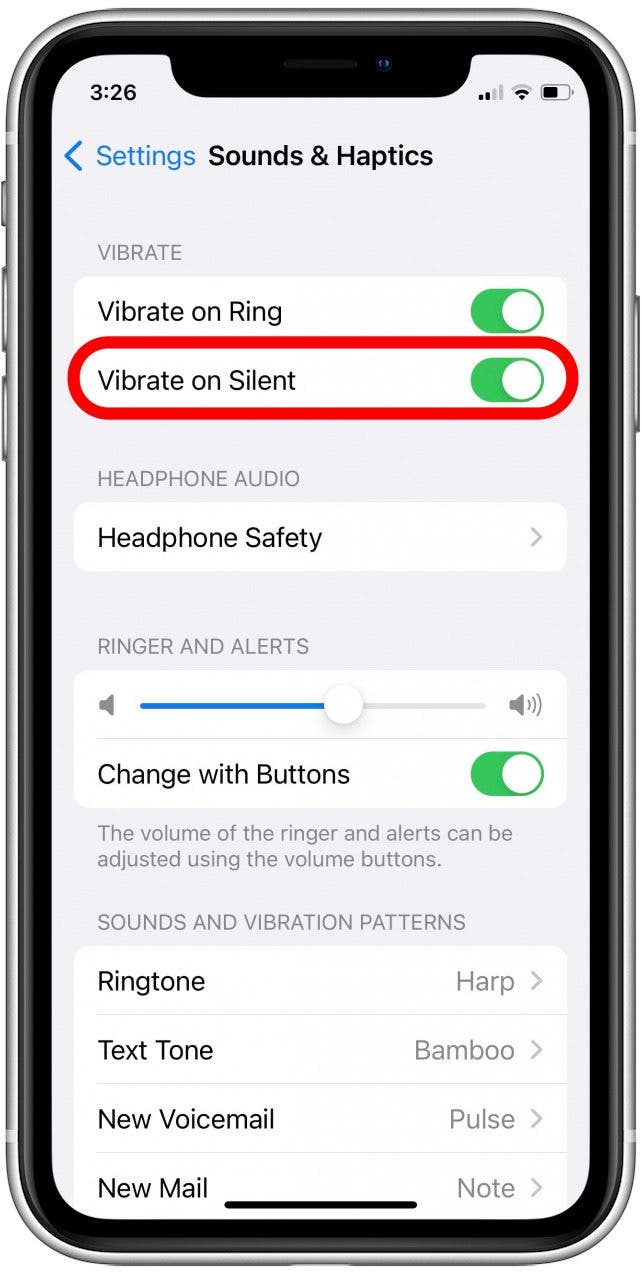 Vous pouvez également appuyer sur Vibrer en mode silencieux pour faire vibrer votre téléphone lorsque le mode silencieux est activé. 