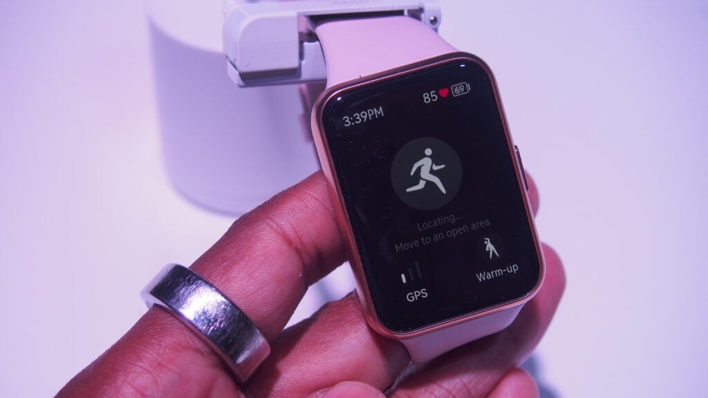 Écran Huawei Watch Fit 2 affichant les options de fonctionnement