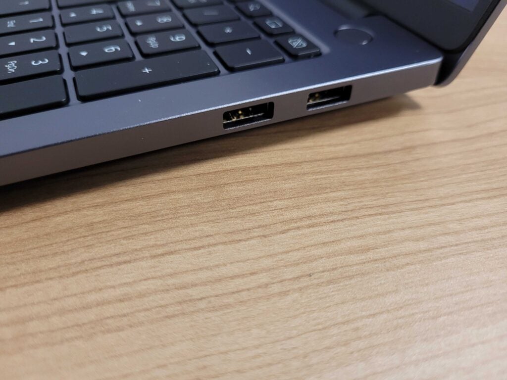Prise en main des ports du MateBook D 16