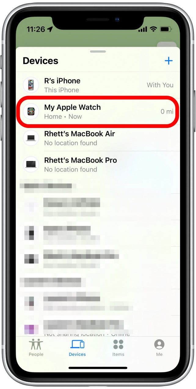Dans la liste des appareils, appuyez sur votre Apple Watch.