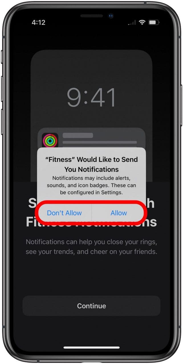 Application Fitness avec la fenêtre de demande de notification qui apparaît et les boutons Ne pas autoriser et Autoriser cochés.