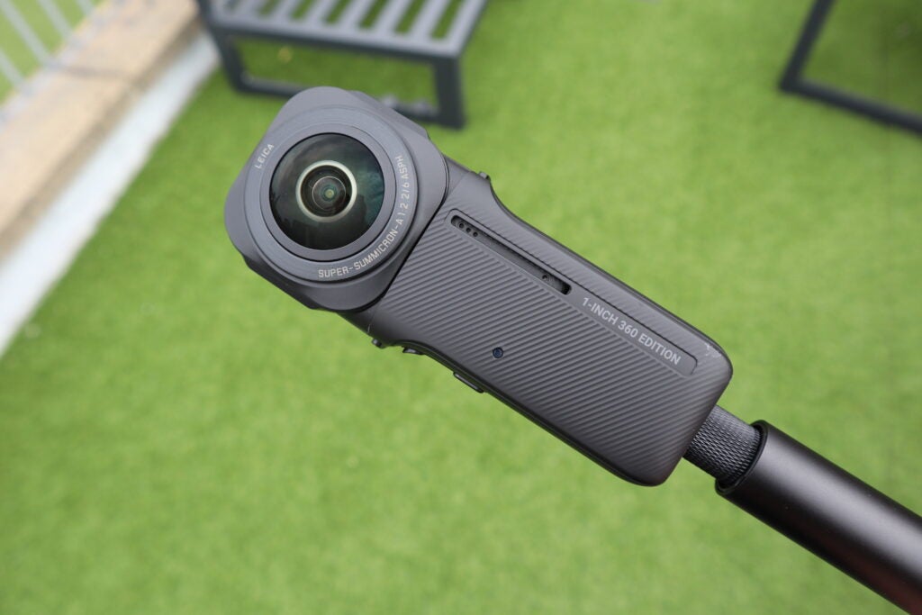L'Insta360 One RS 1 pouce 360 ​​Edition peut filmer des séquences 6K 360
