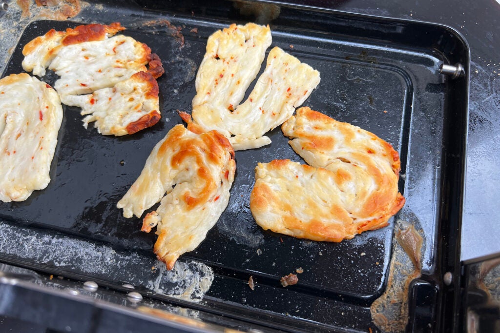 Grille-pain, gril et presse à panini 3-en-1 Ninja Foodi halloumi grillé