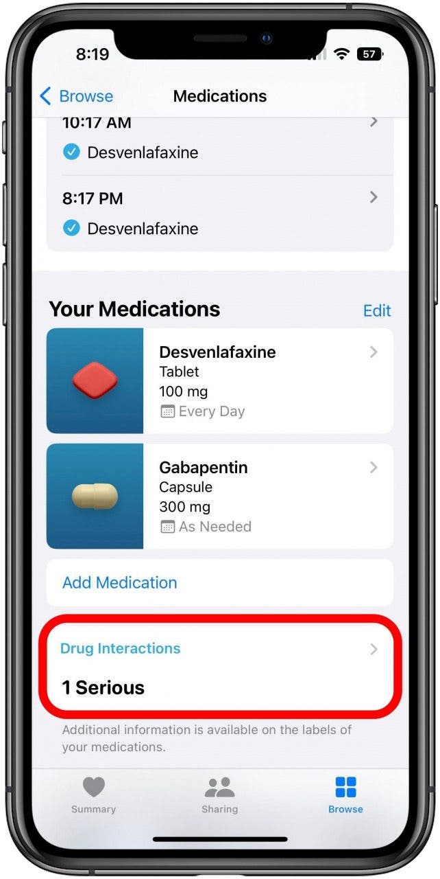 Application Santé sur l'écran Médicaments avec la case indiquant qu'il y a un avertissement d'interaction marqué.