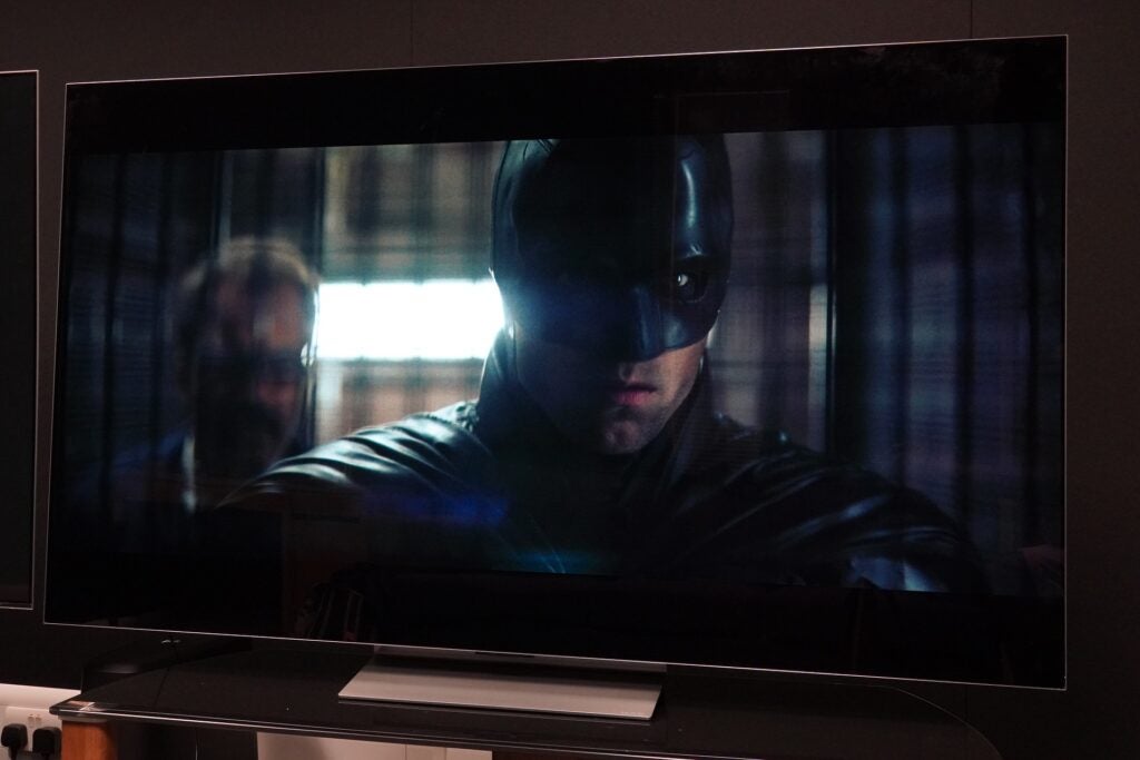 LG OLED65G2 Pattinson Le Batman