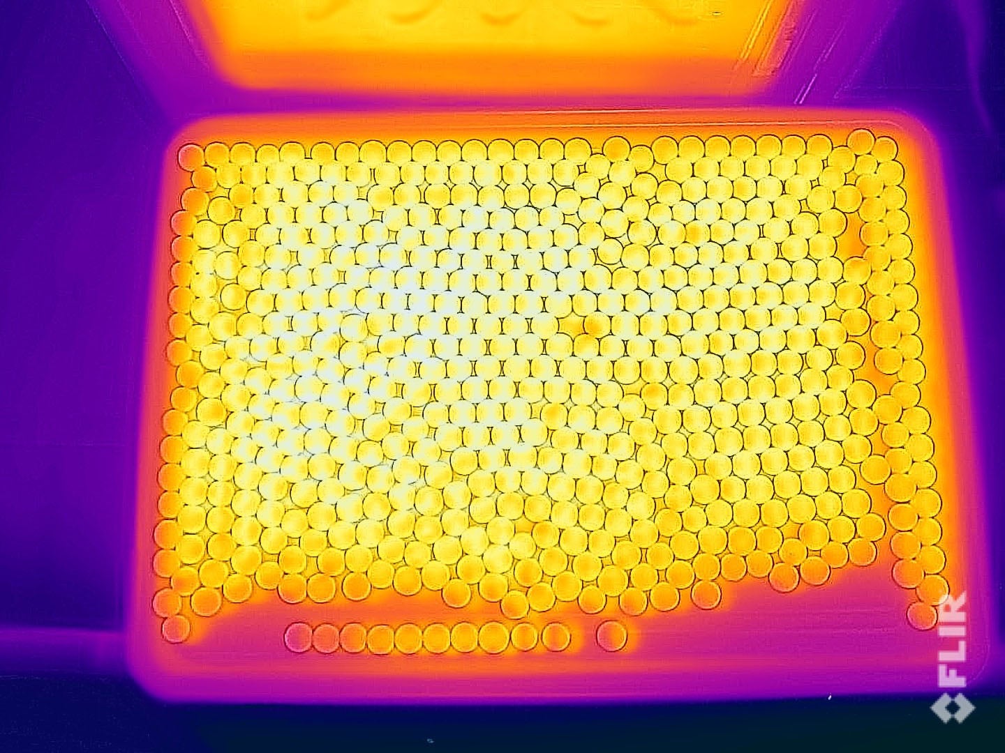 Image Thermique De L'étagère Du Milieu W11I OM1 4MS2 H Whirlpool