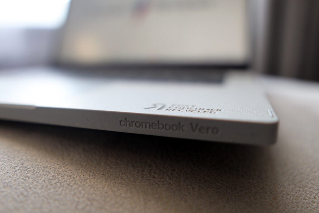 Le bord de l'ordinateur portable Vero