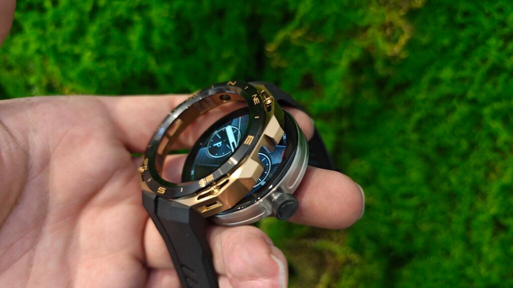Huawei Watch GT Cyber, montrant comment la montre peut sortir du boîtier