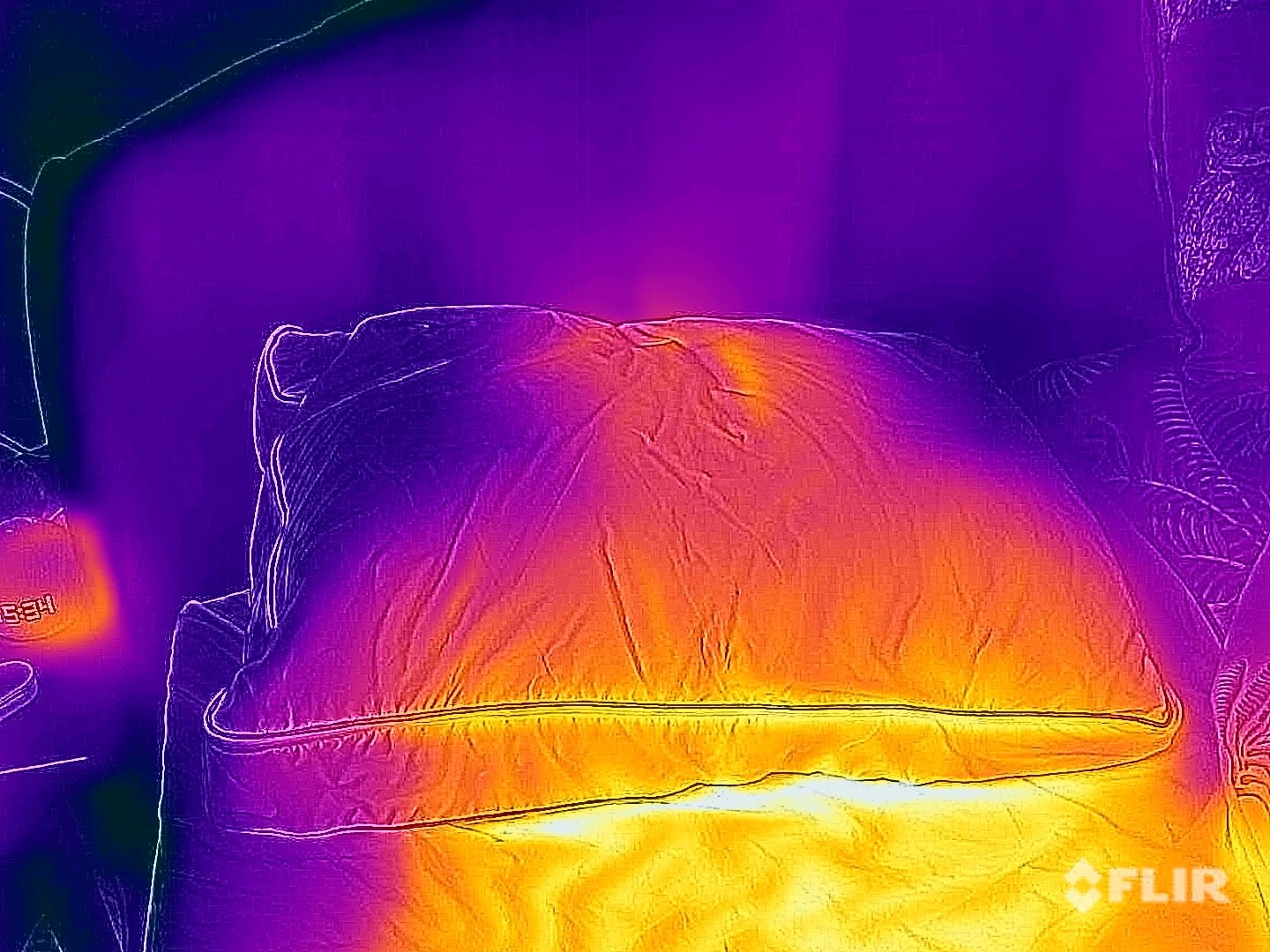 L'oreiller en microfibre Emma Premium chauffe après une minute
