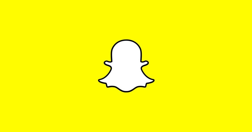 Le logo snapchat sur fond jaune