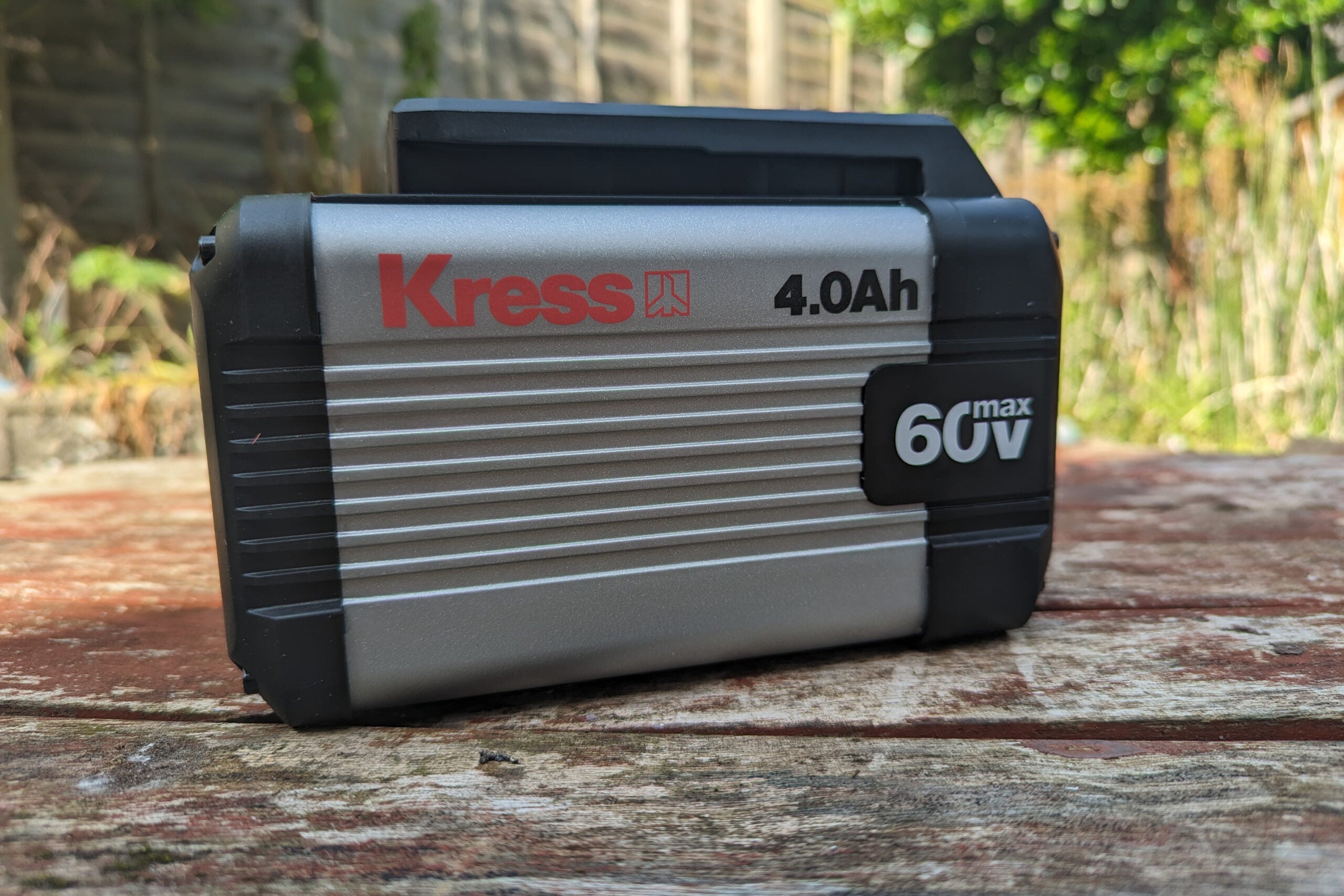 Tondeuse autotractée Kress 60V Max 46cm batterie KG757E.9