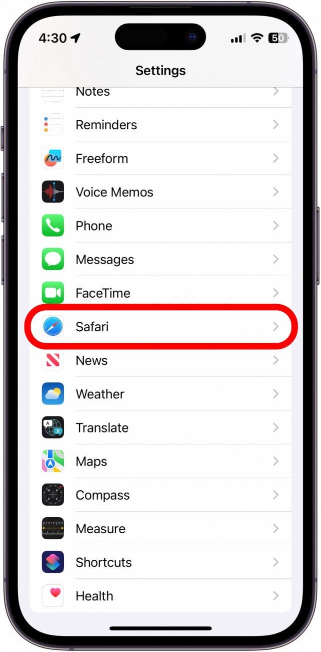 Ouvrez Paramètres et appuyez sur Safari.