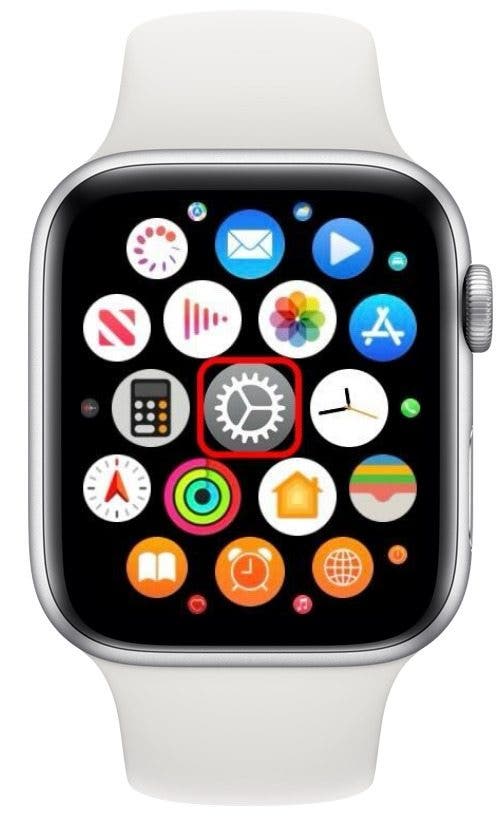 Capture d'écran d'Apple Watch montrant l'écran des applications, avec l'application de paramètres entourée en rouge