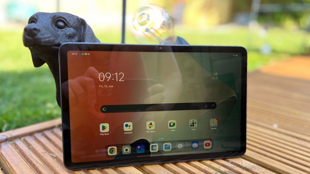 Oppo Pad Air sur une table