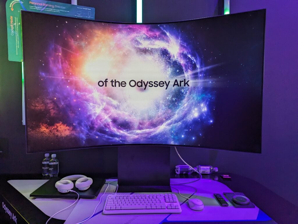 Samsung Odyssey Ark (2023) photo