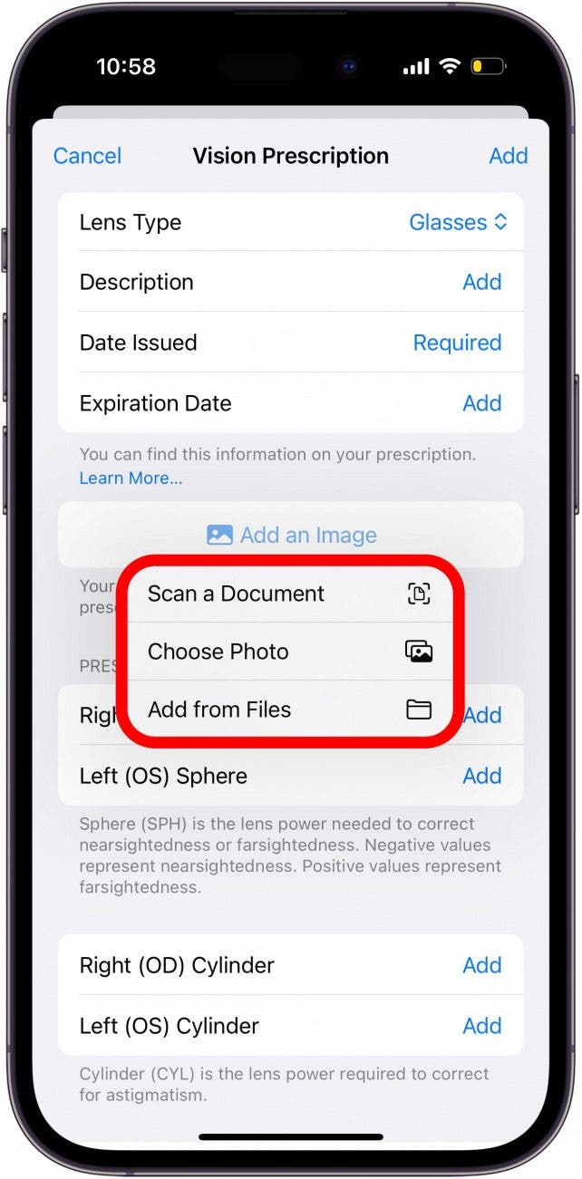 écran de prescription de vision de l'iPhone avec options d'ajout d'image entourées en rouge : numériser un document, choisir une photo ou ajouter à partir de fichiers