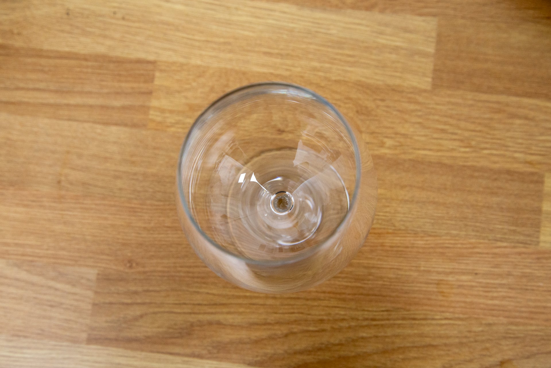 Nettoyer le verre à vin HF7HP33UK Hotpoint