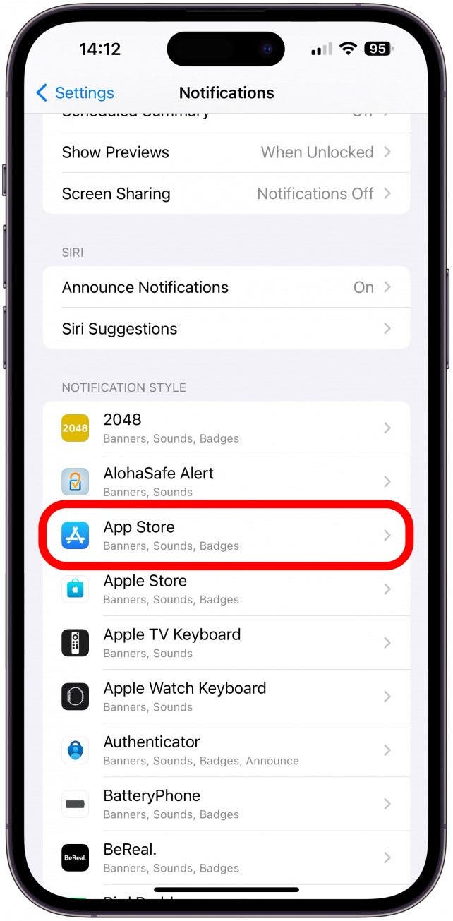 Sous STYLE DE NOTIFICATION, appuyez sur une application qui envoie des notifications urgentes, comme l'App Store.