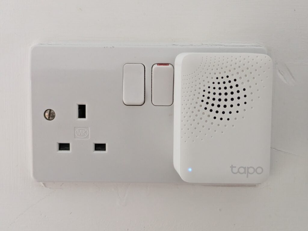 Hub intelligent TP-Link Tapo H100 avec carillon branché