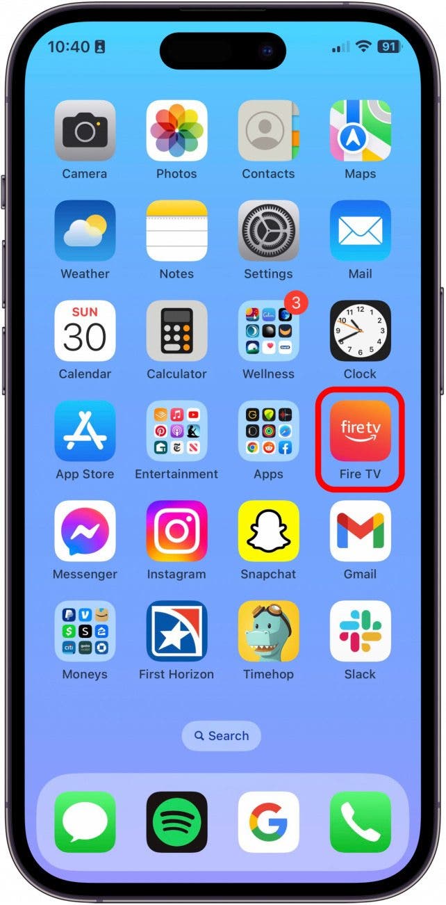 Sur l'écran d'accueil de votre iPhone, maintenez enfoncée l'application que vous souhaitez masquer de votre écran d'accueil.