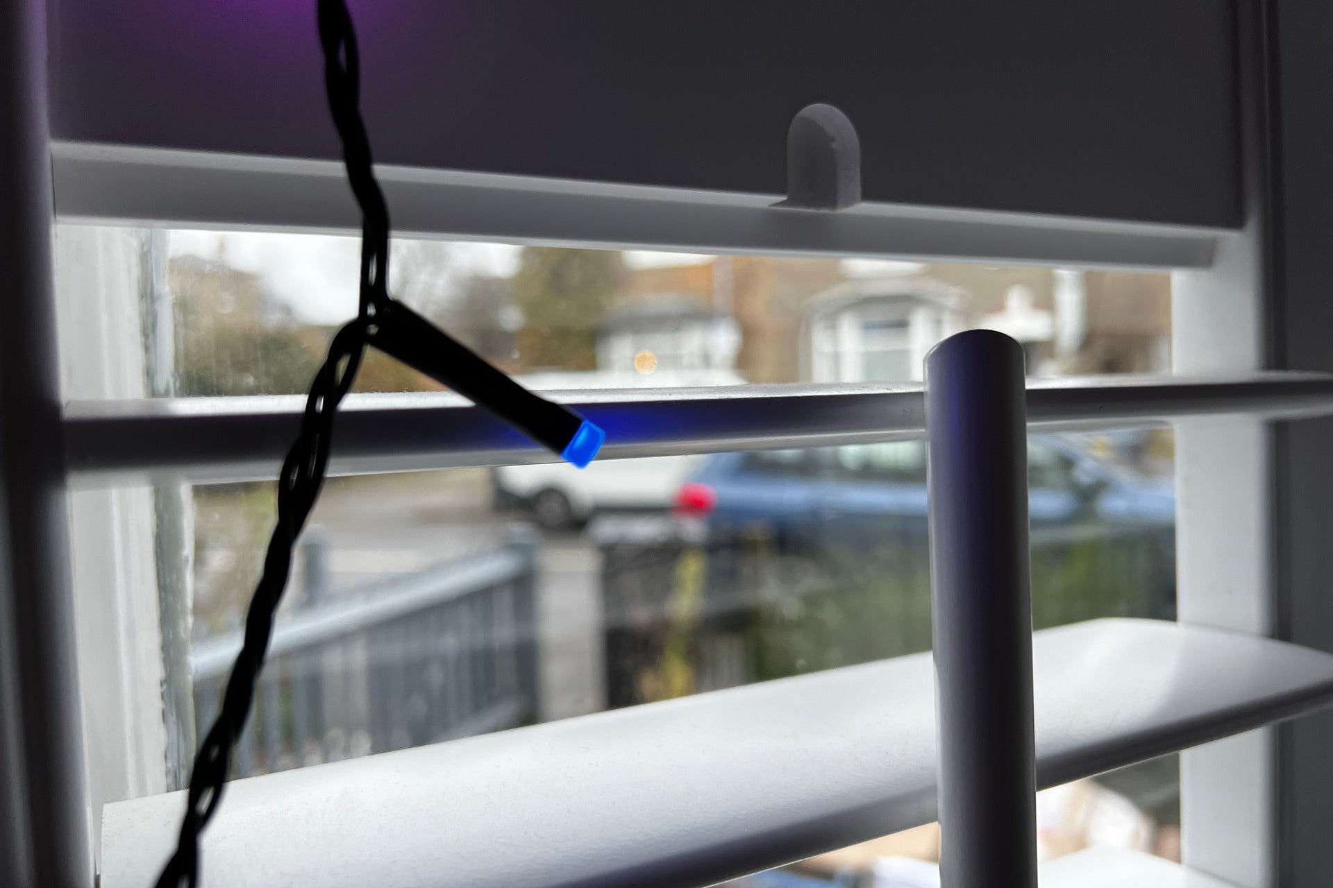 Installation de guirlandes lumineuses intelligentes pour les fêtes Nanoleaf Matter
