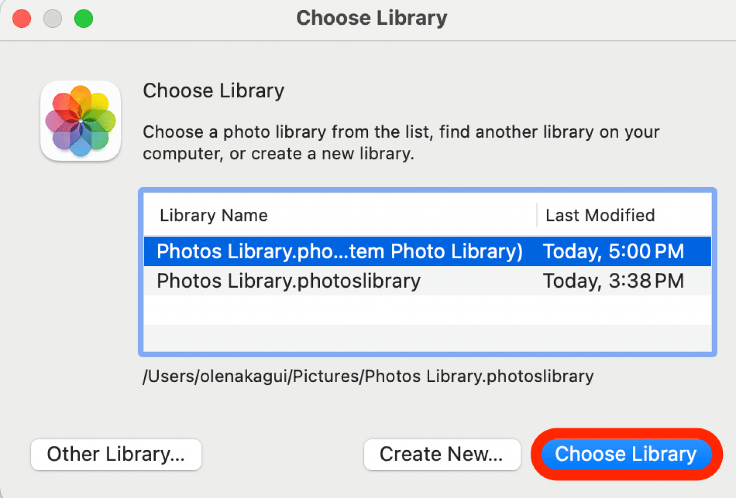 Cliquez sur la bibliothèque de photos que vous souhaitez transférer, puis cliquez sur Choisir la bibliothèque.  Vous pouvez maintenant déplacer la bibliothèque que vous avez sélectionnée vers le disque dur externe. 