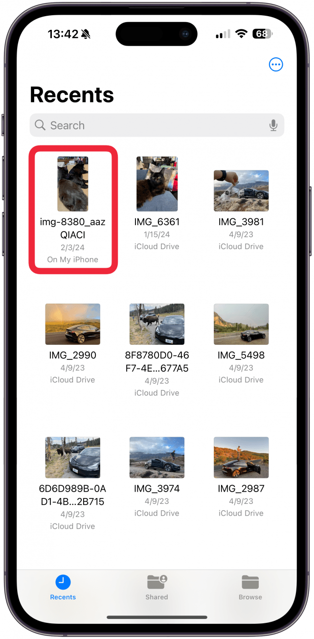 La vidéo apparaîtra dans votre application Fichiers.  Si vous souhaitez la déplacer vers votre application Photos, ouvrez la vidéo dans votre application Fichiers.