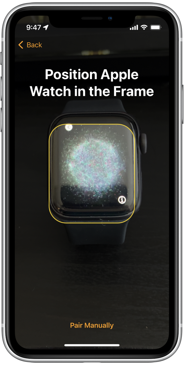 Alignez votre Apple Watch dans le cadre de l'écran de votre iPhone. 