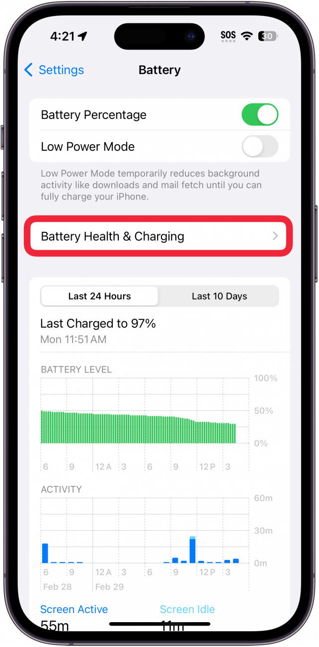 paramètres de la batterie de l'iPhone avec un cadre rouge autour de l'état de la batterie
