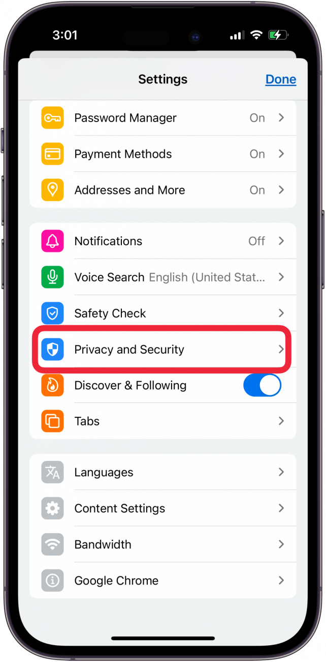 appuyez sur Confidentialité et sécurité pour verrouiller les onglets de l'iPhone en mode navigation privée