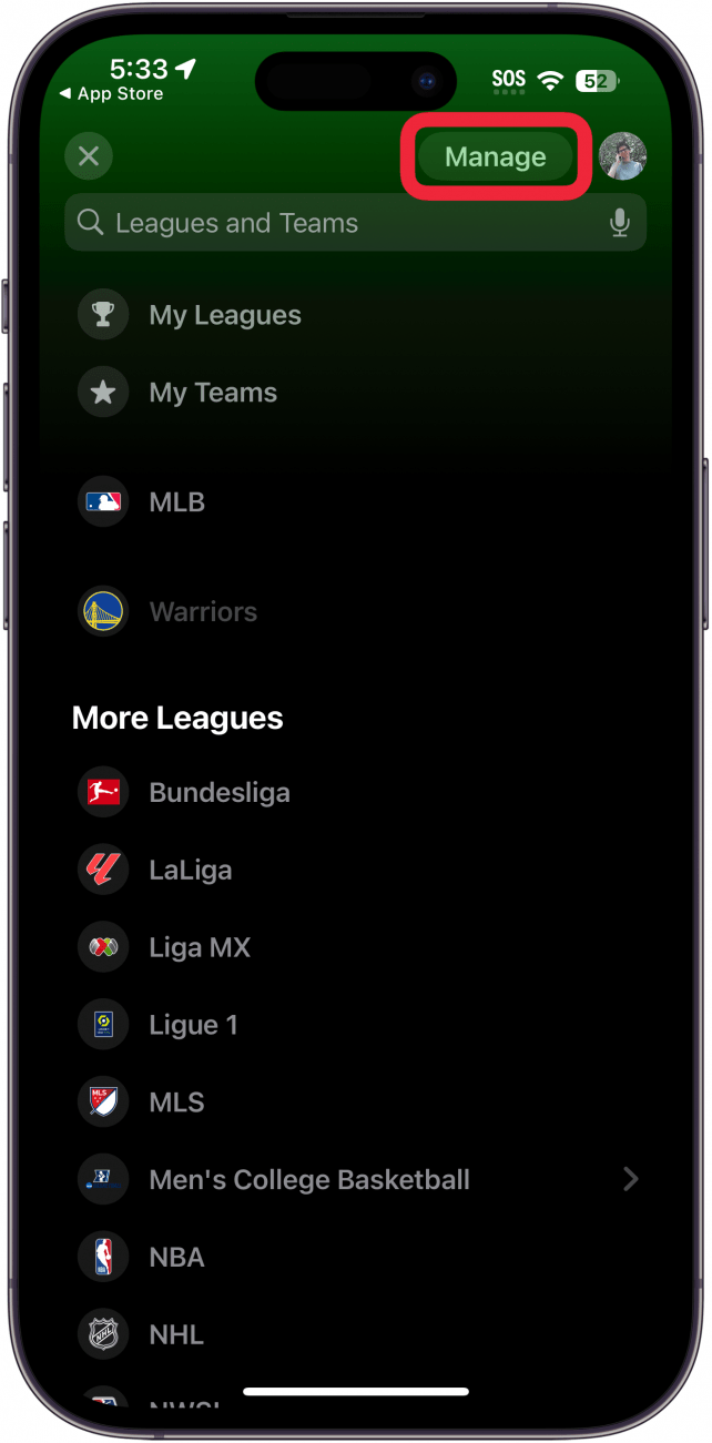 application de sport pour iPhone affichant les ligues et les équipes avec un cadre rouge autour du bouton de gestion