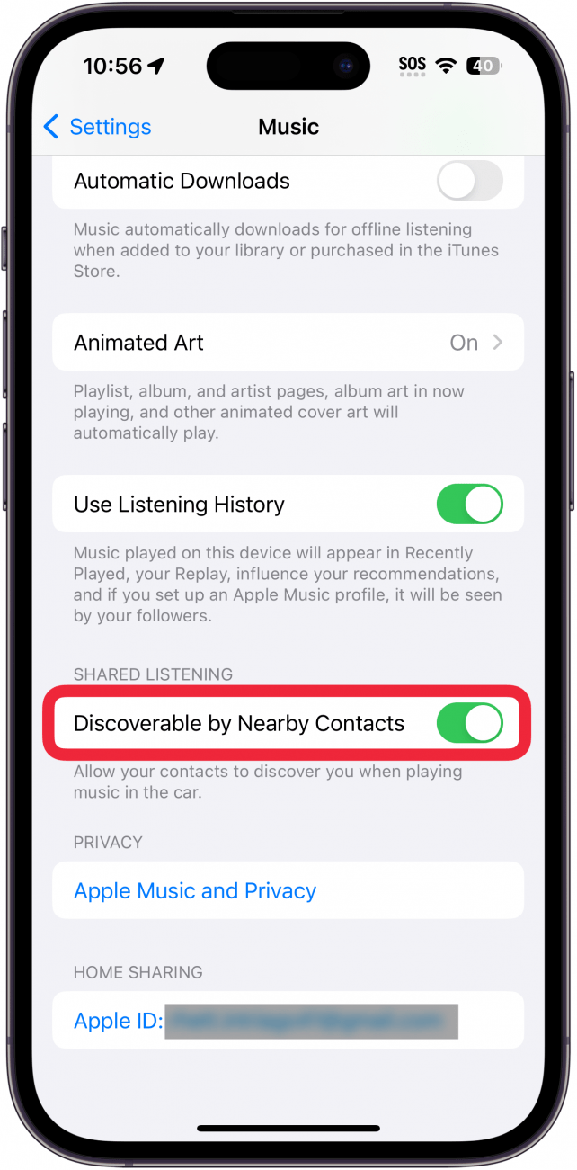 Paramètres de musique de l'iPhone avec un cadre rouge autour de la bascule détectable par les contacts à proximité