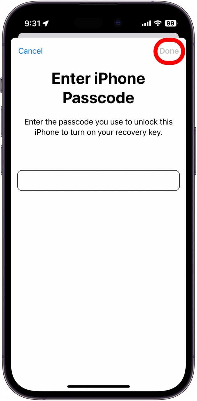 configuration de la clé de récupération de l'iPhone, invitant l'utilisateur à saisir le code d'accès de son iPhone avec un cadre rouge autour du bouton suivant