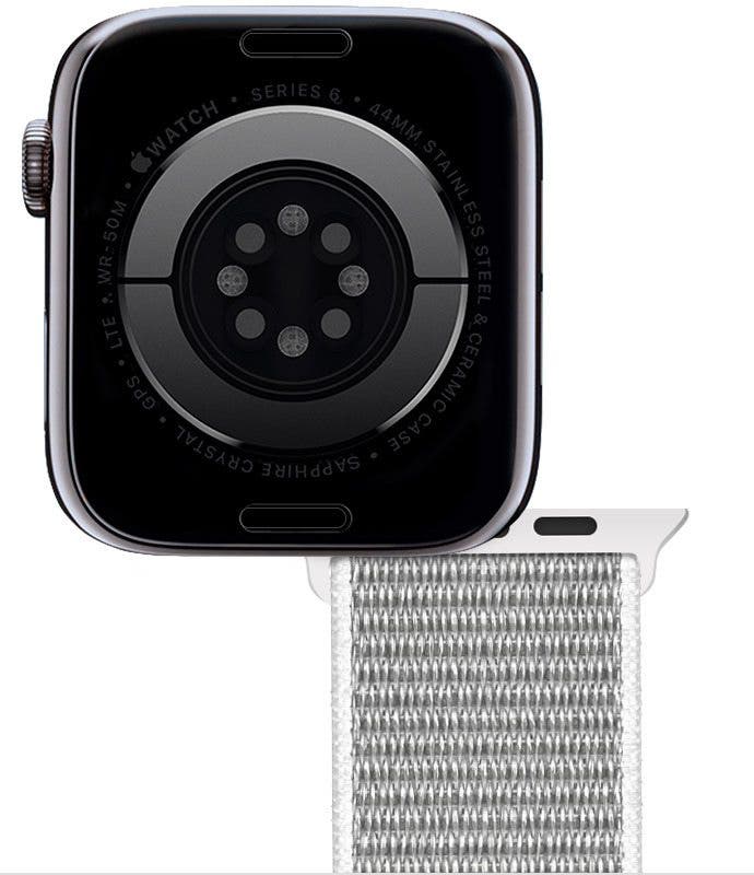 appuyez sur le bouton de déverrouillage du bracelet Apple Watch pour retirer le bracelet de la Apple Watch, puis faites glisser le bracelet pour le retirer