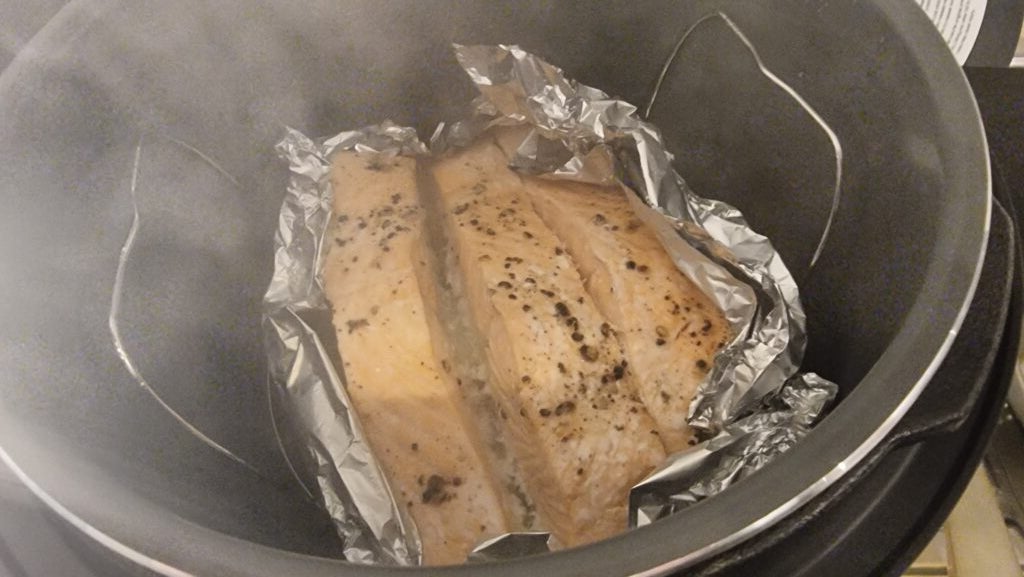 Saumon cuit à la vapeur - Échantillon de nourriture pour autocuiseur Cosori