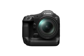 Canon lancera son appareil photo phare EOS R1 cette annee